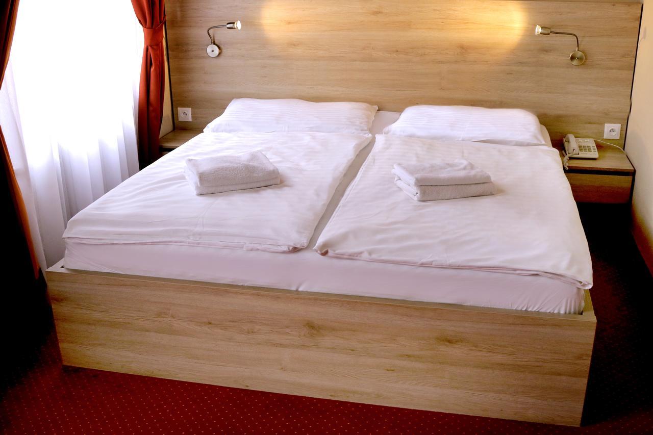 Stardust Hotel
