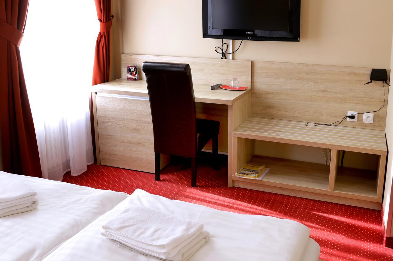 Stardust Hotel